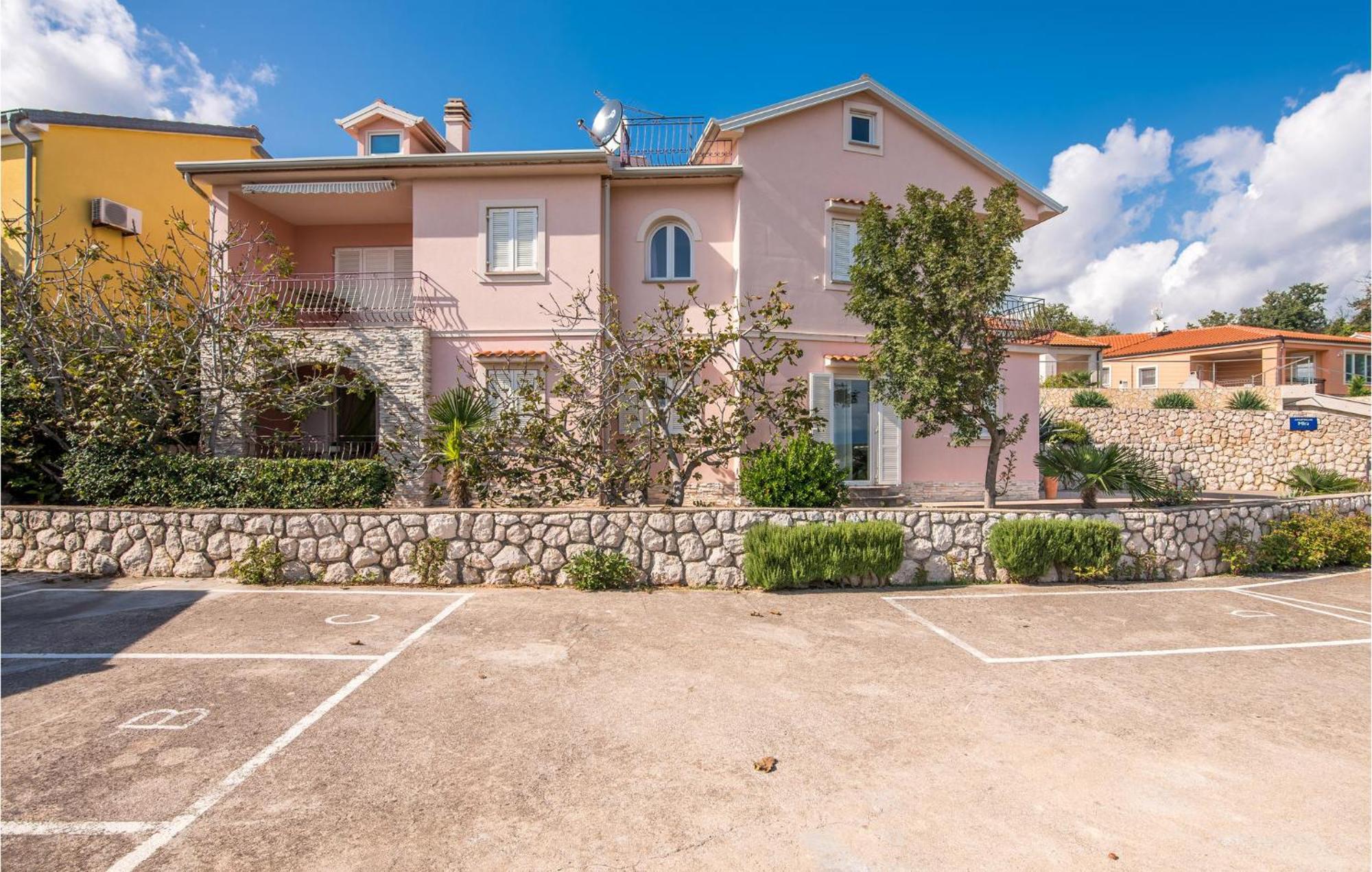 Gorgeous Apartment In Cizici With House Sea View Exterior photo